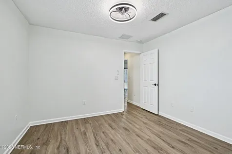 14221 Sea Eagle Drive Jacksonville FL 32226