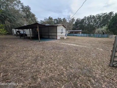 610 Evans Avenue Interlachen FL 32148