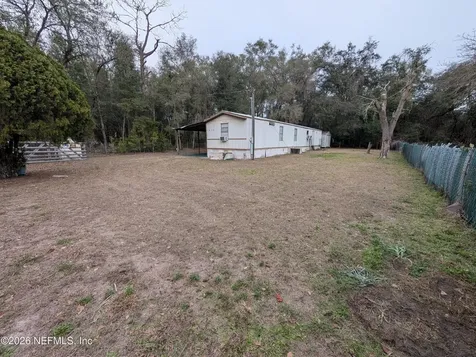 610 Evans Avenue Interlachen FL 32148