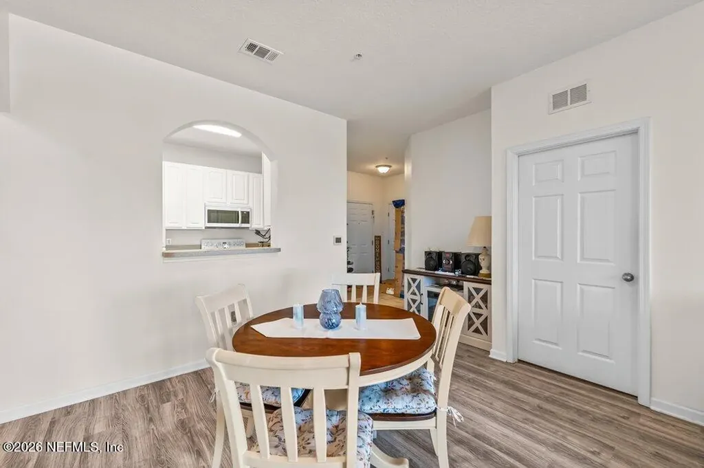 7801 Point Meadows Drive Jacksonville FL 32256