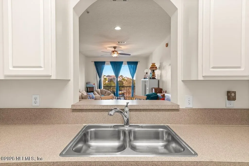 7801 Point Meadows Drive Jacksonville FL 32256