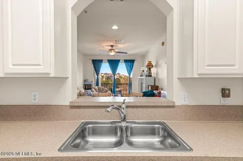7801 Point Meadows Drive Jacksonville FL 32256