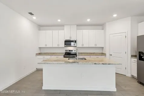 7422 Everett Forest Drive Jacksonville FL 32219