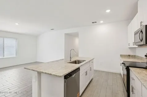 7422 Everett Forest Drive Jacksonville FL 32219