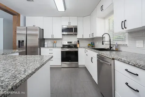 521 N Lake Street Crescent City FL 32112