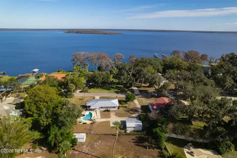 521 N Lake Street Crescent City FL 32112