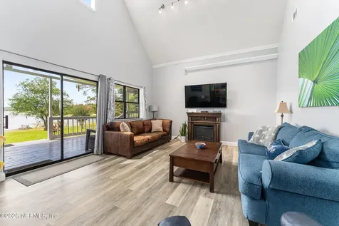 198 Lake Ray Road Hawthorne FL 32640