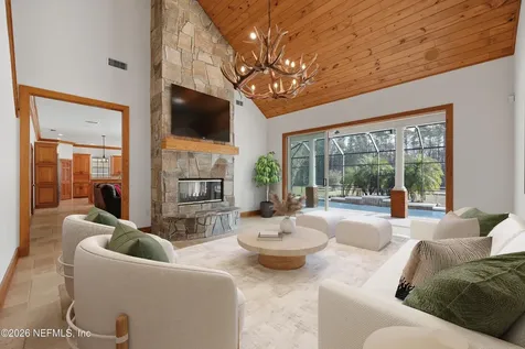 418 Triple Crown Lane St. Johns FL 32259