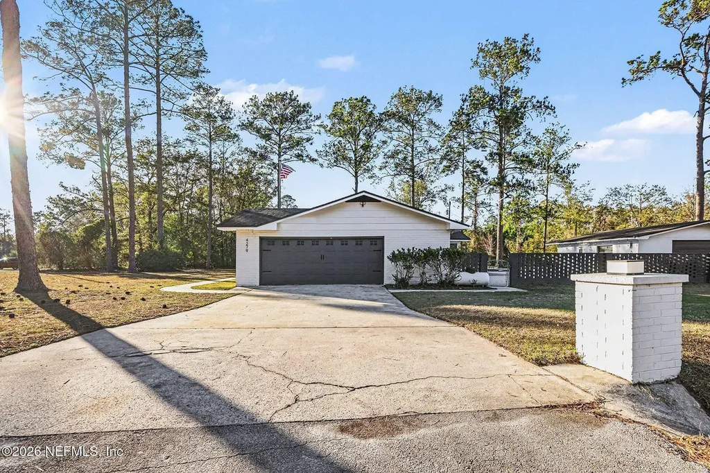 4279 Barber Bros Circle Macclenny FL 32063