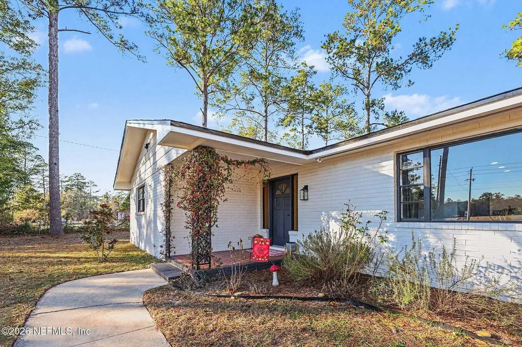 4279 Barber Bros Circle Macclenny FL 32063