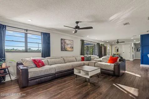 4279 Barber Bros Circle Macclenny FL 32063