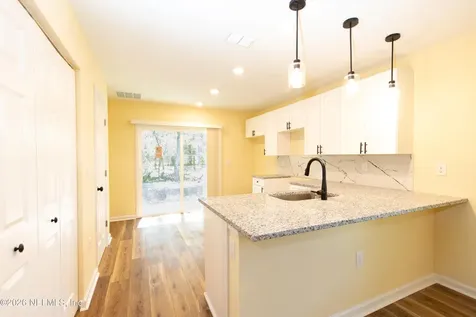 6026 Dunmire Avenue Jacksonville FL 32219