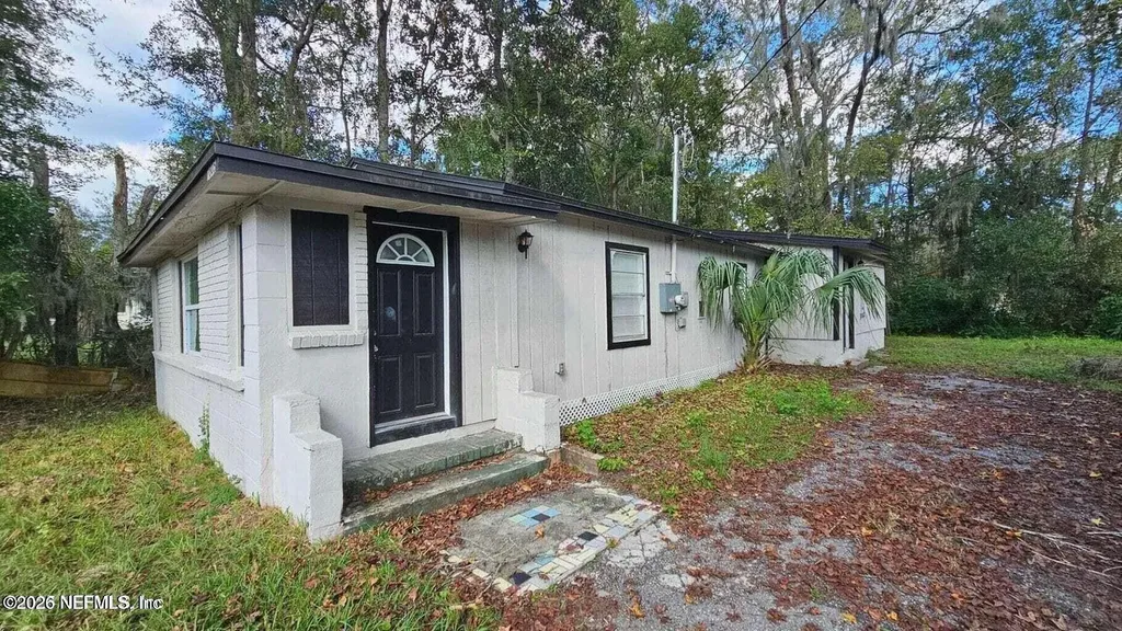 7805 Siskin Avenue Jacksonville FL 32219