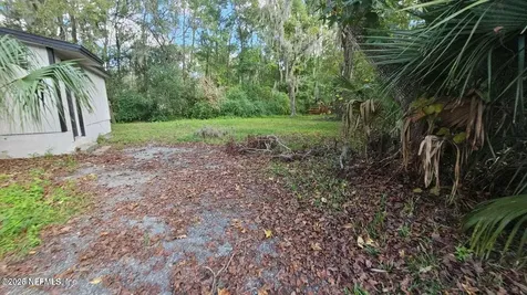 7805 Siskin Avenue Jacksonville FL 32219