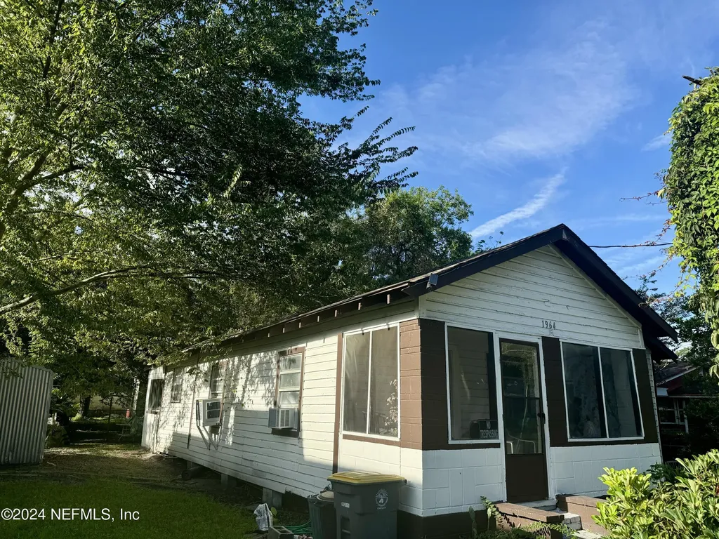 1964 W 6th Street Jacksonville FL 32209