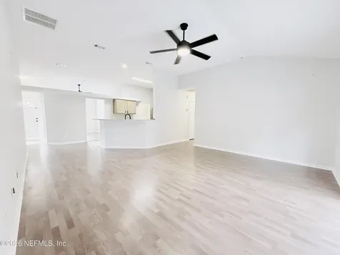 8713 Star Leaf Road N Jacksonville FL 32210