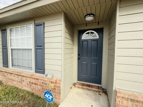 8713 Star Leaf Road N Jacksonville FL 32210