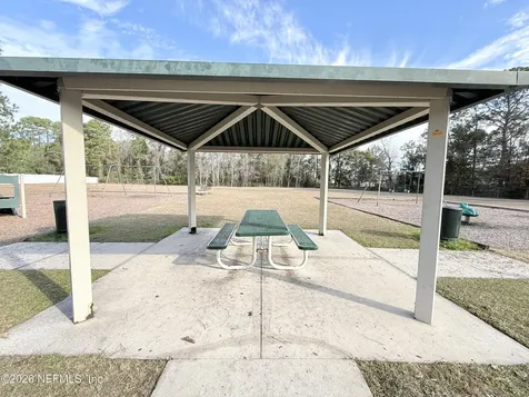 8713 Star Leaf Road N Jacksonville FL 32210