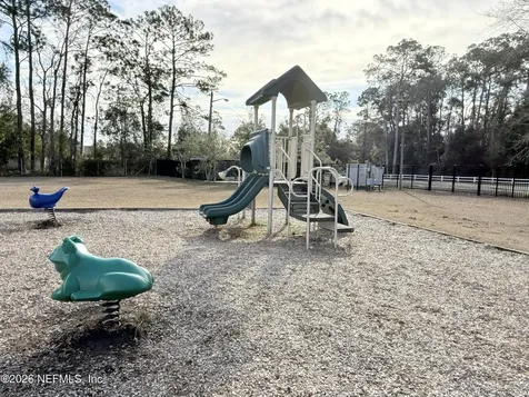 8713 Star Leaf Road N Jacksonville FL 32210