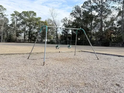8713 Star Leaf Road N Jacksonville FL 32210
