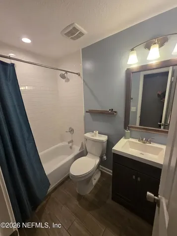 8913 Erin Court Jacksonville FL 32216