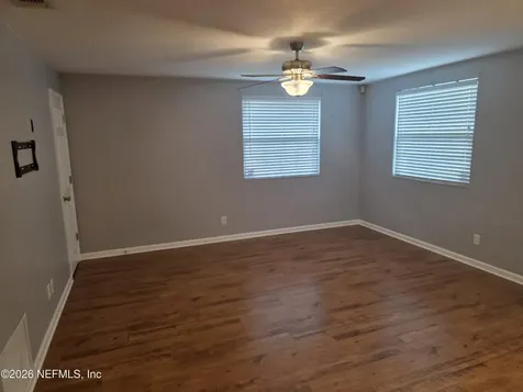 8913 Erin Court Jacksonville FL 32216