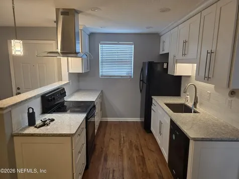 8913 Erin Court Jacksonville FL 32216