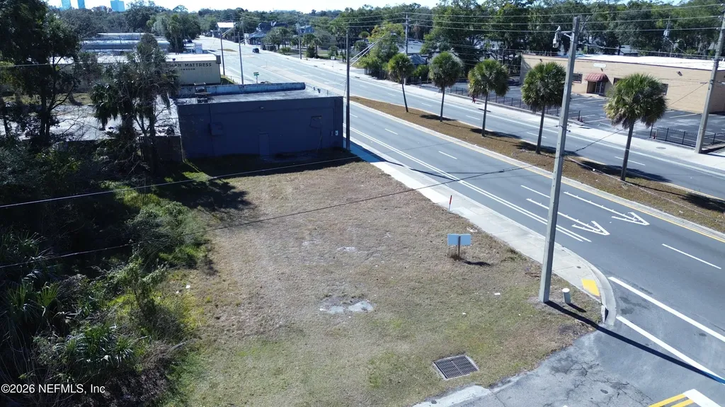 4923 Main Street N Jacksonville FL 32206