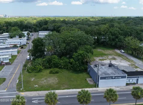 4923 Main Street N Jacksonville FL 32206