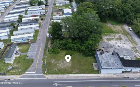 4923 Main Street N Jacksonville FL 32206