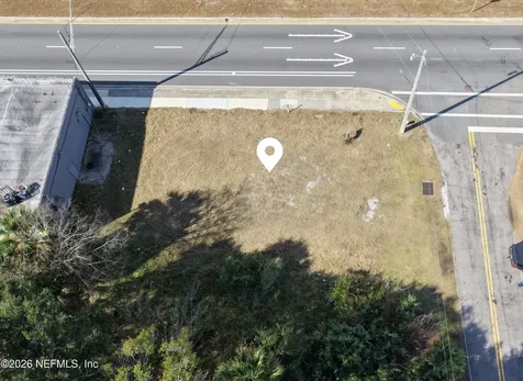 4923 Main Street N Jacksonville FL 32206
