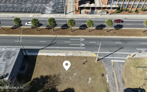 4923 Main Street N Jacksonville FL 32206