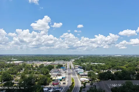 4923 Main Street N Jacksonville FL 32206