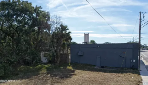 4923 Main Street N Jacksonville FL 32206