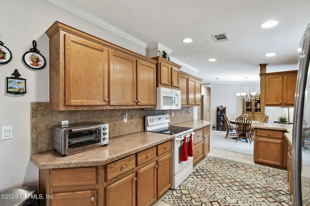 135 Lake Como Drive Pomona Park FL 32181