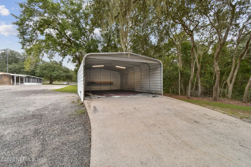 135 Lake Como Drive Pomona Park FL 32181