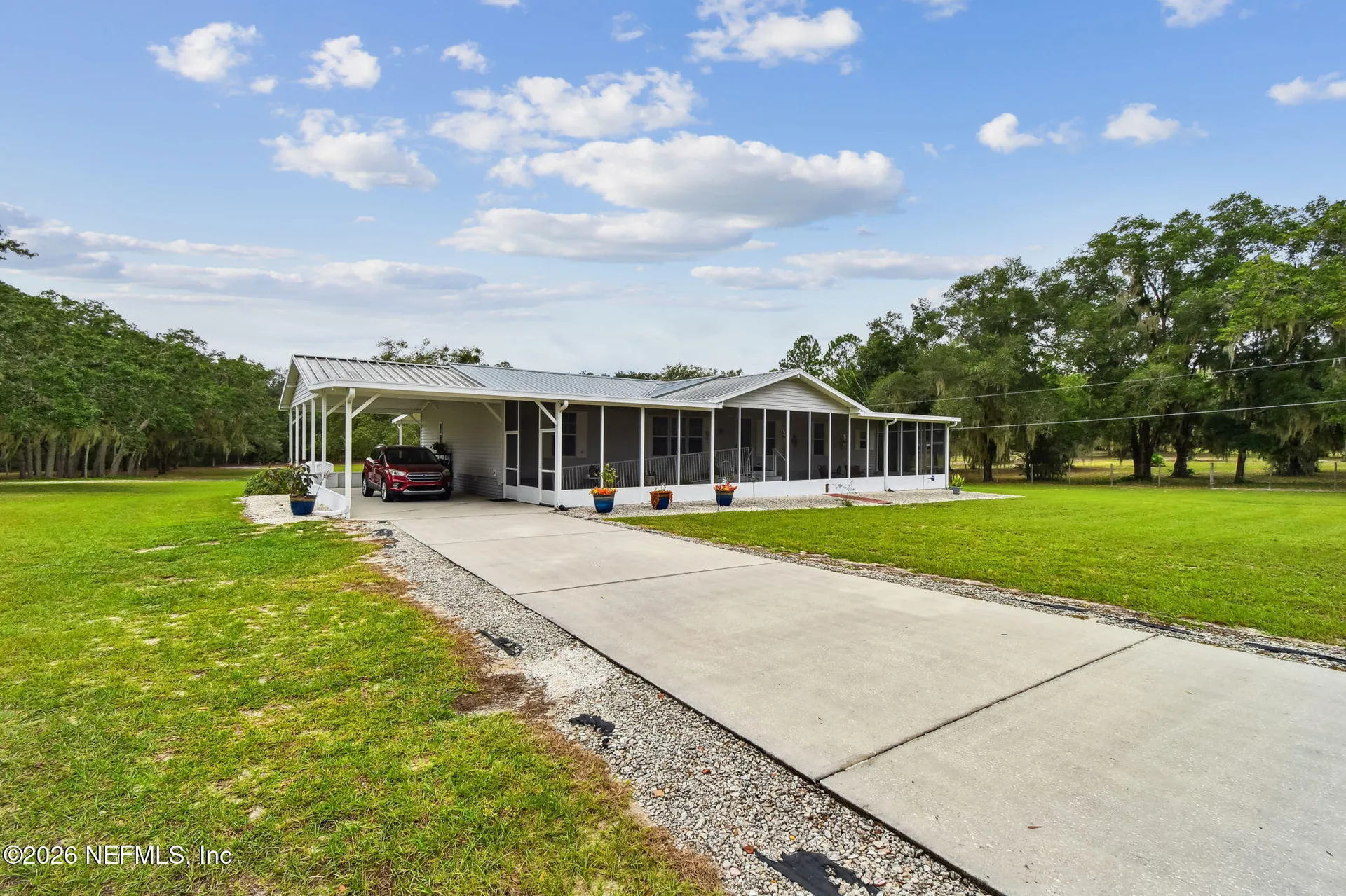 135 Lake Como Drive Pomona Park FL 32181