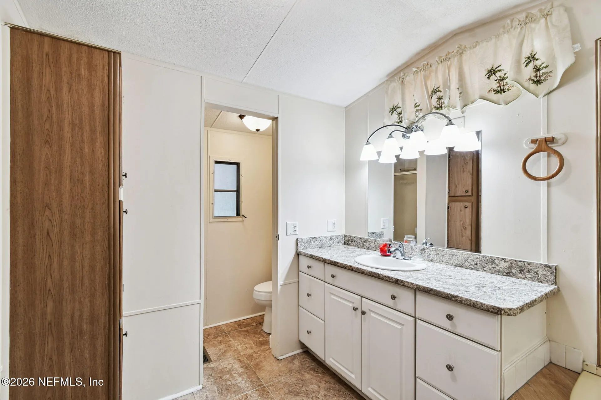 135 Lake Como Drive Pomona Park FL 32181