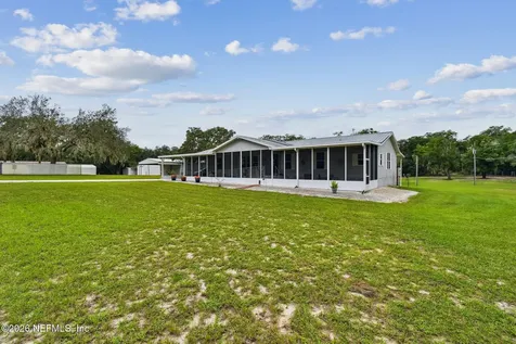 135 Lake Como Drive Pomona Park FL 32181