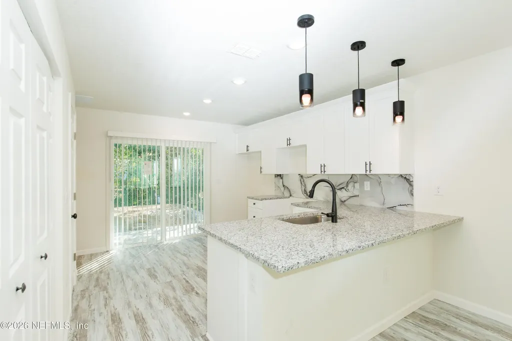 6022 Dunmire Avenue Jacksonville FL 32219