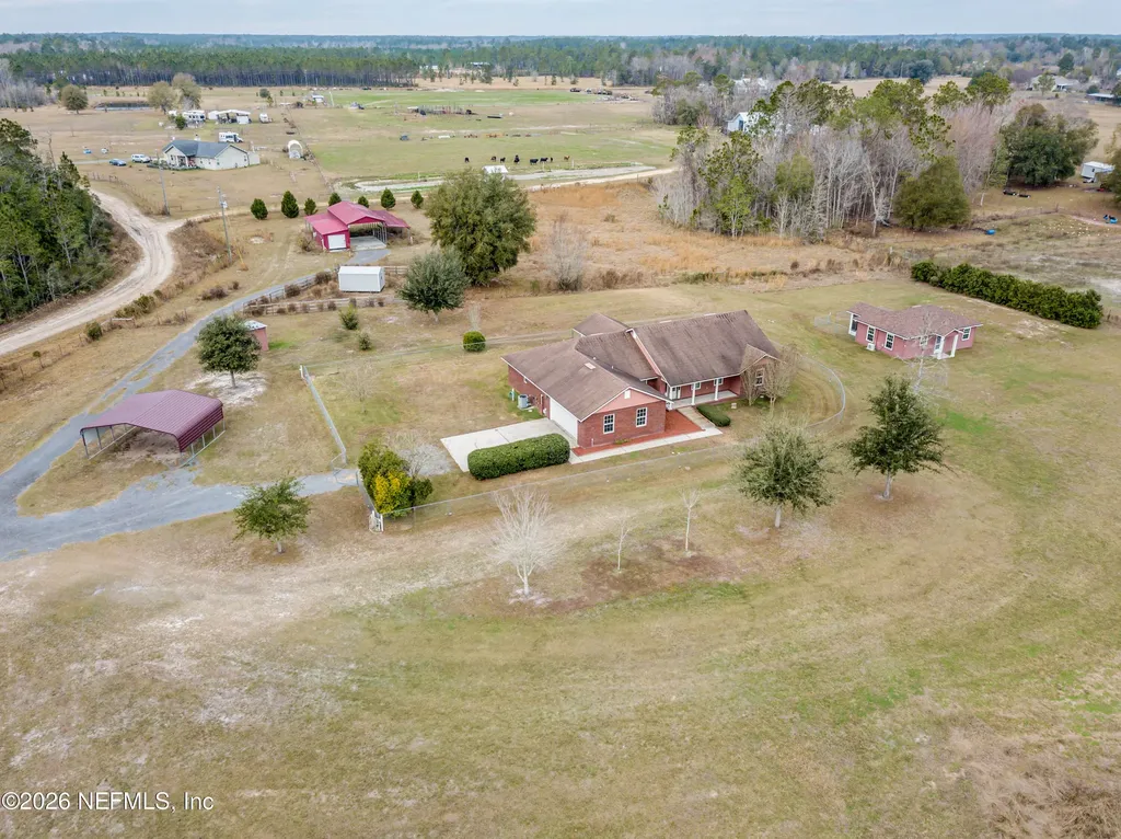 18100 Crews Road Glen St. Mary FL 32040