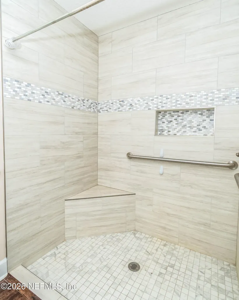 18100 Crews Road Glen St. Mary FL 32040