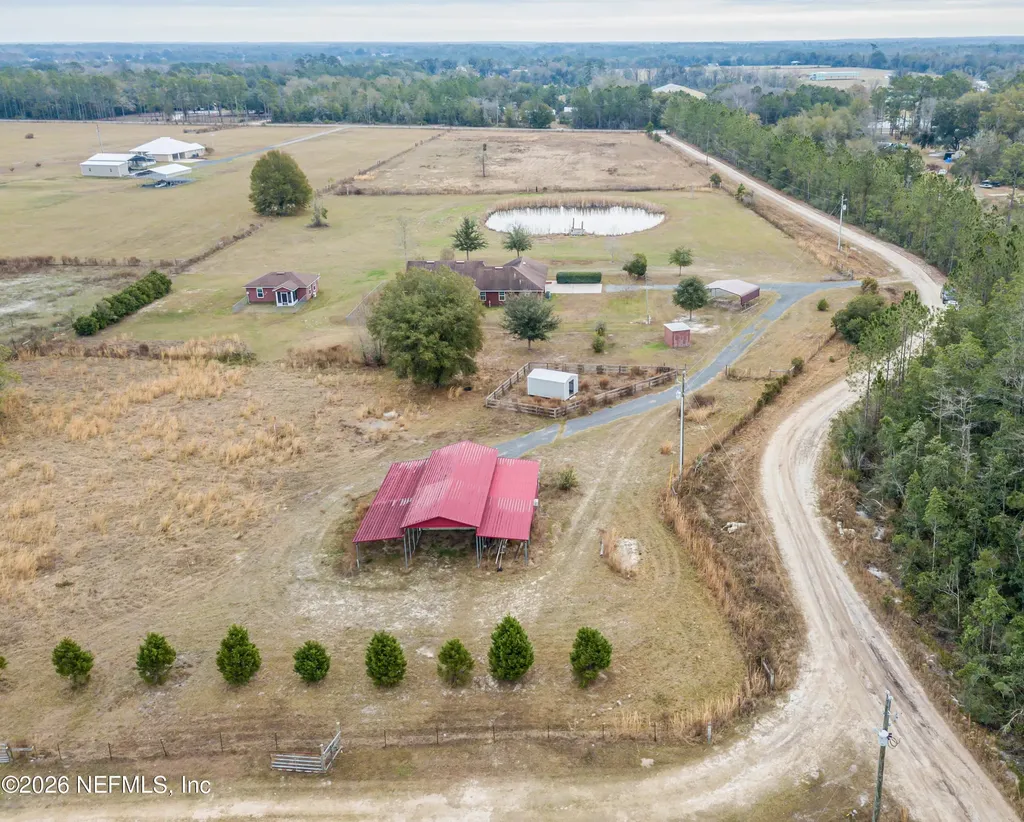 18100 Crews Road Glen St. Mary FL 32040