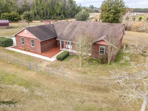 18100 Crews Road Glen St. Mary FL 32040
