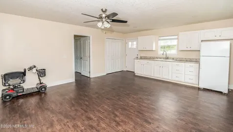 18100 Crews Road Glen St. Mary FL 32040