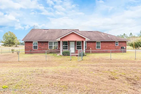 18100 Crews Road Glen St. Mary FL 32040