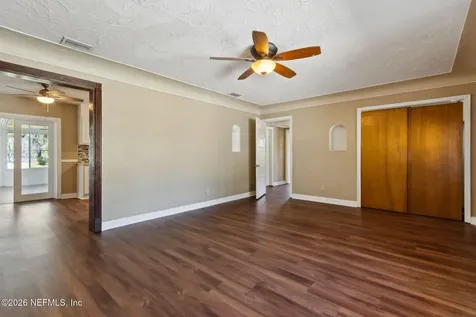 2574 Lake Shore Boulevard Jacksonville FL 32210
