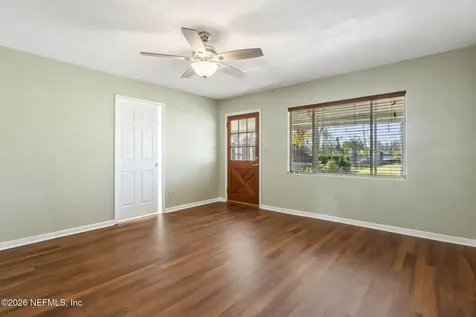 2574 Lake Shore Boulevard Jacksonville FL 32210