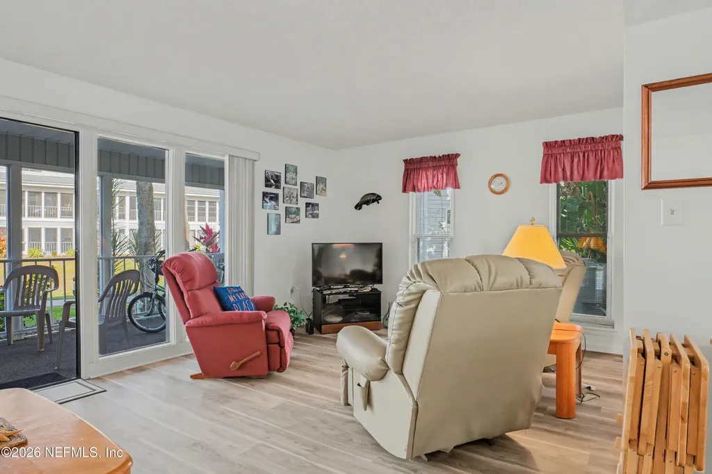 115 River Bend Place Welaka FL 32193