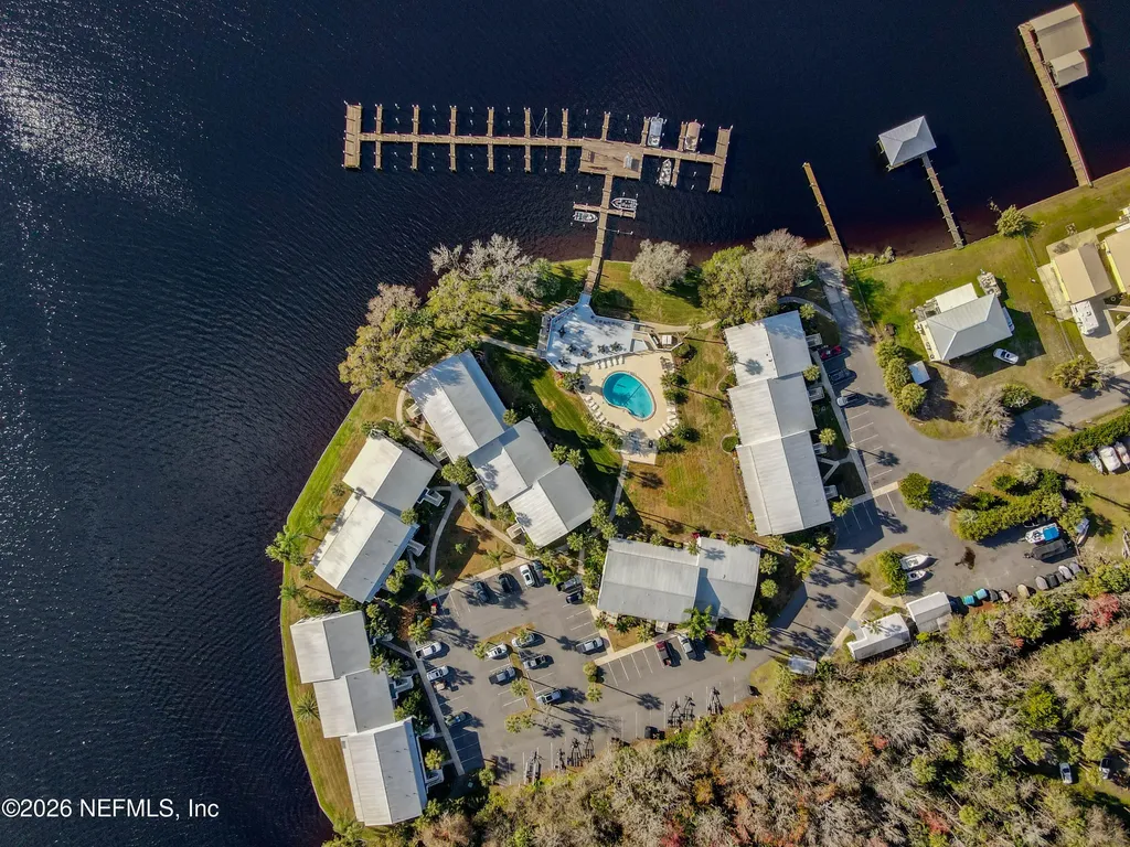 115 River Bend Place Welaka FL 32193